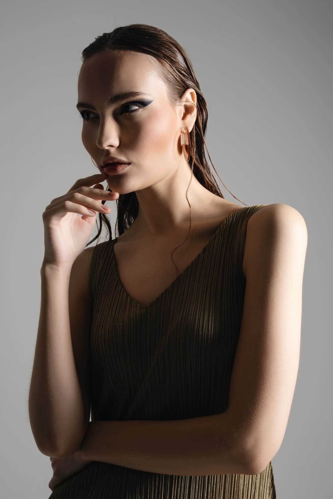 Evening editorial — makeup that lasts all day
