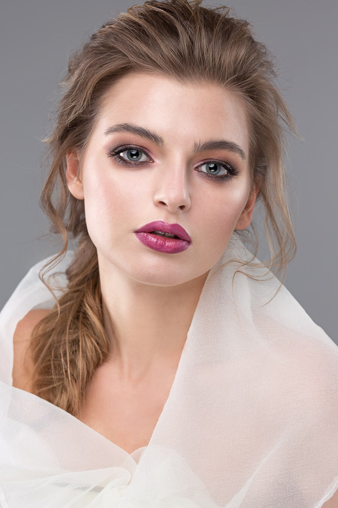 Raspberry lipstick portrait — choosing your shade